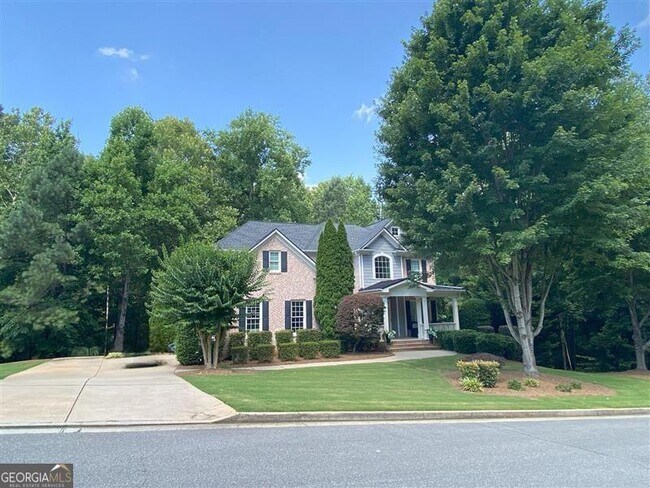 Foto del edificio - 1863 Brackendale Rd NW