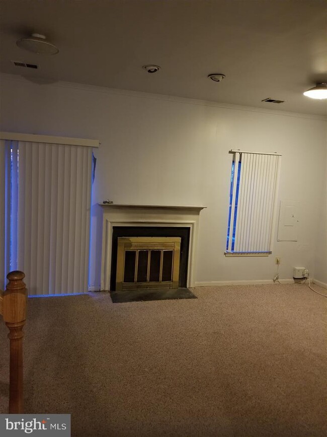 Building Photo - 7807 Vanity Fair Dr