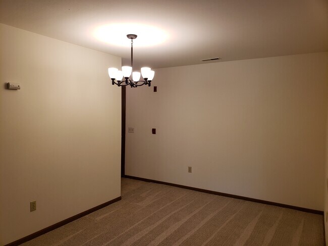 Foto del edificio - 936 Rockefeller Ln