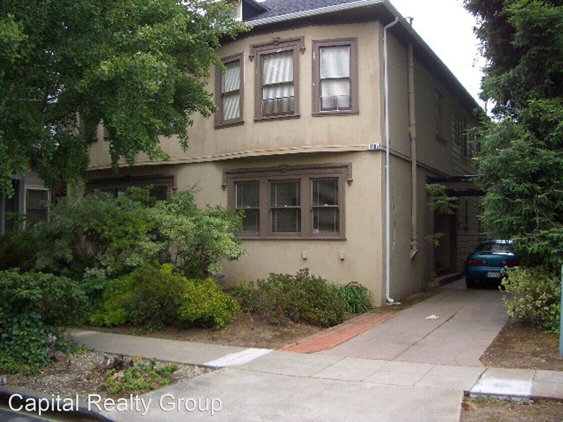 Primary Photo - 1105 Bayswater Ave