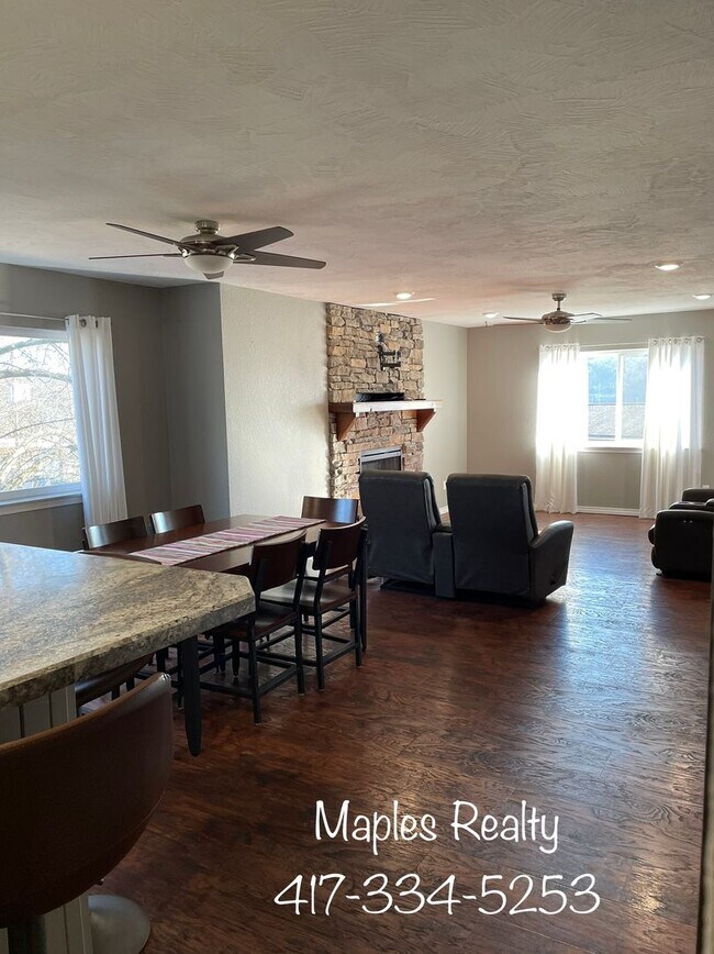 Foto del edificio - Stunning 2 bedroom, 2 bathroom condo for rent in downtown, Branson MO