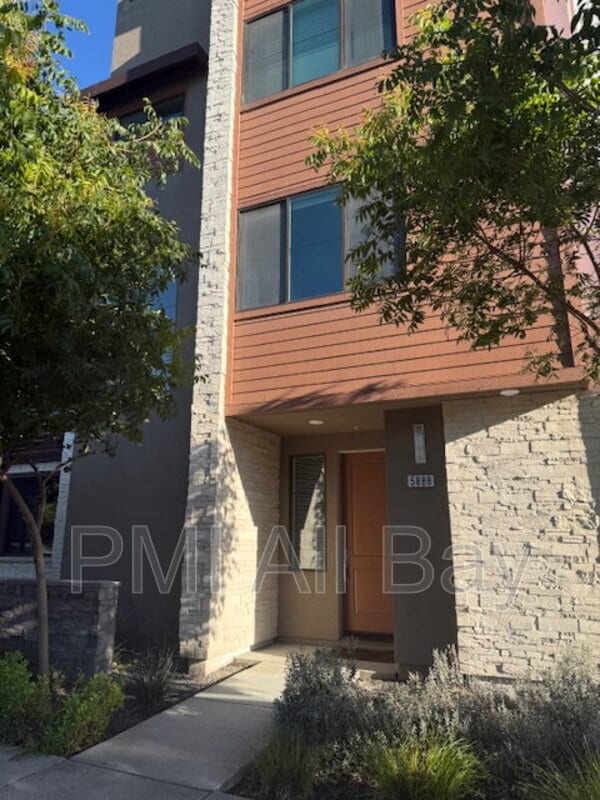 Building Photo - 5888 El Dorado Ln