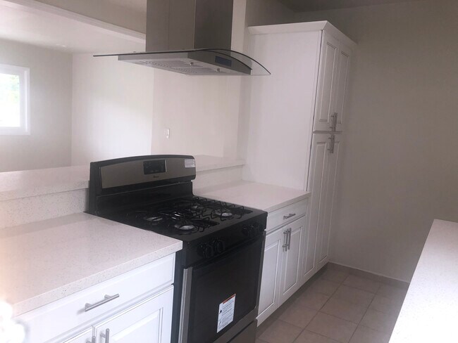 Cocina - 5461 Kingsley St