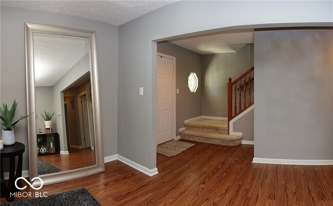 Building Photo - 13096 Tannenweg Way
