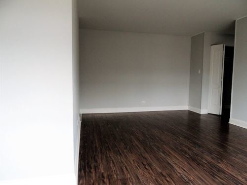 Building Photo - 5534 N Kenmore Ave