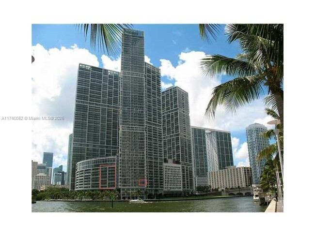 Foto del edificio - 475 Brickell Ave