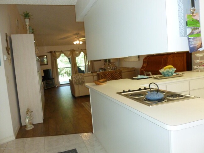 Foto del edificio - 6472 River Run Blvd