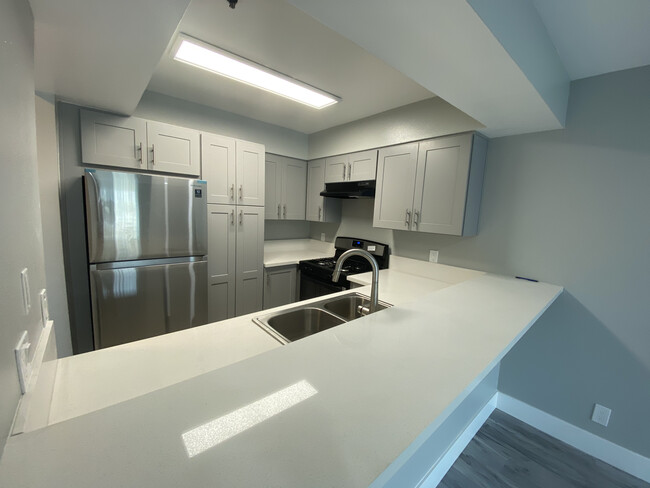 Building Photo - 6740 Franklin Place, Unit 201 and 204, LA