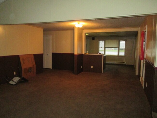 Building Photo - 3232 Allentown Rd