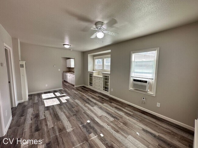 Foto del edificio - 2 br, 1 bath House - 4477 E. Washington Ave.