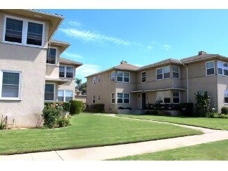 Foto principal - 320 N 2nd St