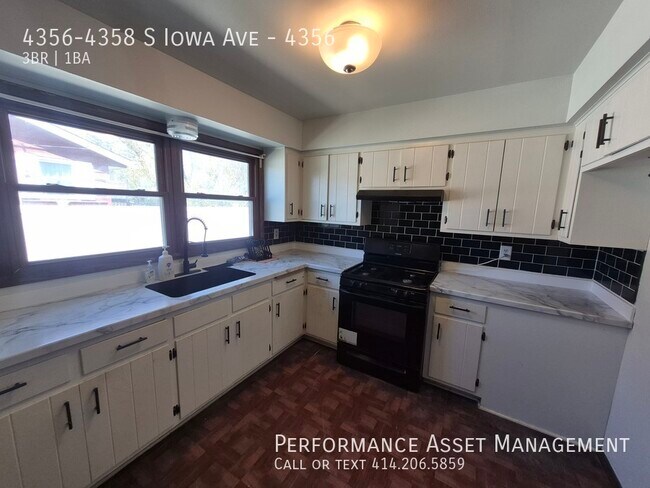 Foto del edificio - 4356-4358 S Iowa Ave-4356