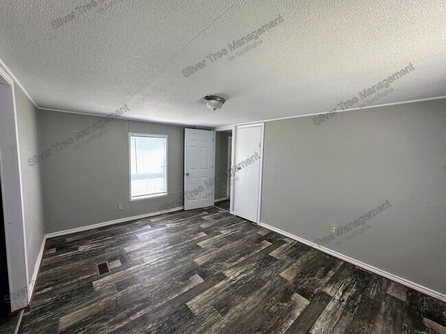 Foto del edificio - 266 Lark Meadow Dr
