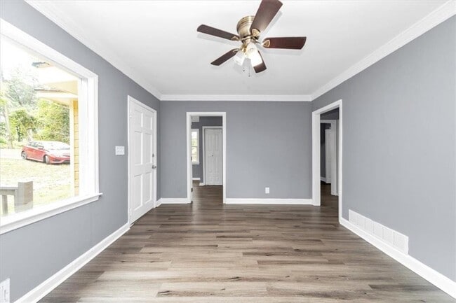 Building Photo - 4161 Tell Rd SW