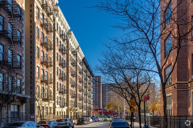 Foto del edificio - 133-141 W 140th St