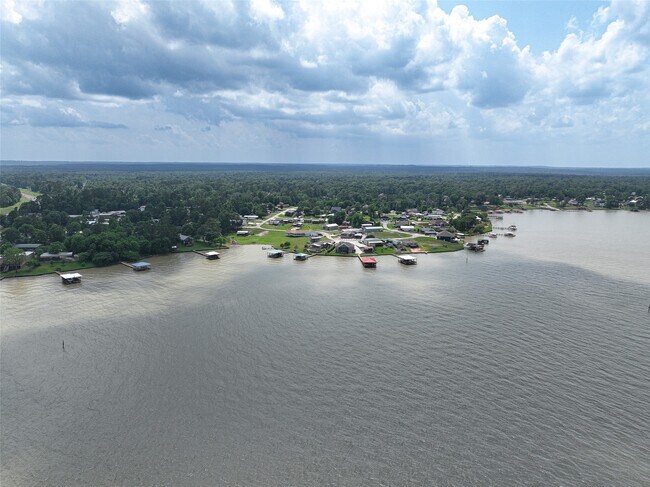 Foto del edificio - 210 Canary St