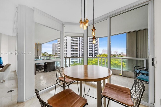 Building Photo - 21205 Yacht Club Dr