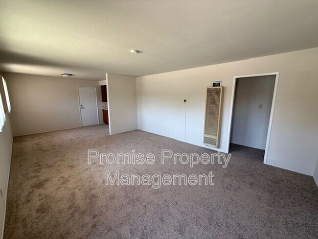 Foto del edificio - 5576 Conrad Ave