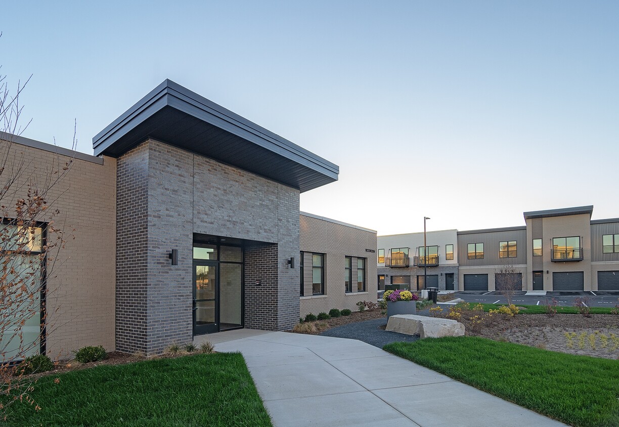 Primary Photo - Alta Apartments