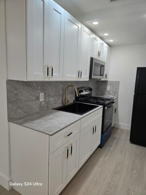 Photo - 2174 NE 170th St (North Miami Beach, FL)