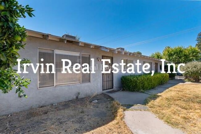 Foto del edificio - 3030 Carver Rd