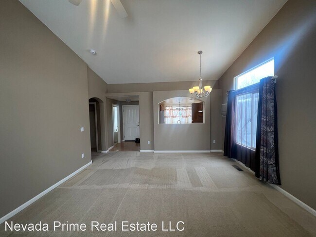 Building Photo - 3 br, 2 bath House - 106 Shadow Mountain Dr