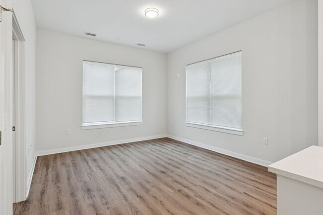 Foto del edificio - Greens at Irvington Mews 2 - Senior Apartments 62+