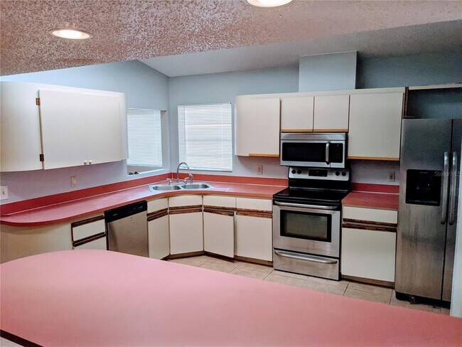 Building Photo - 5327 Baldock Ave