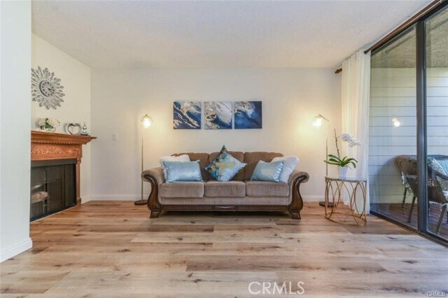 Foto del edificio - 5451 Twin Lakes Dr