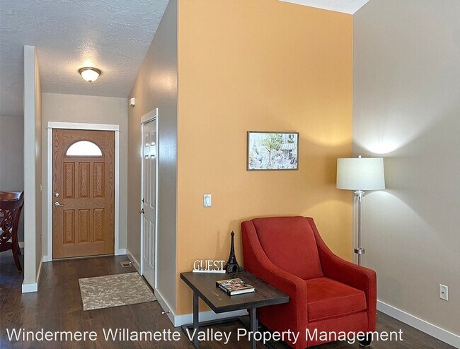 Building Photo - 4 br, 2 bath House - 700 Whirlwind Dr. NE