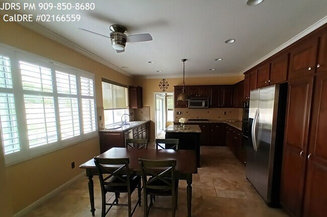 Foto del edificio - Chino Hills 5 bedroom Home with Swimming Pool