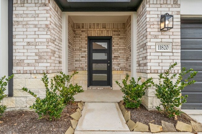 Foto del edificio - 11820 Whirlaway Dr