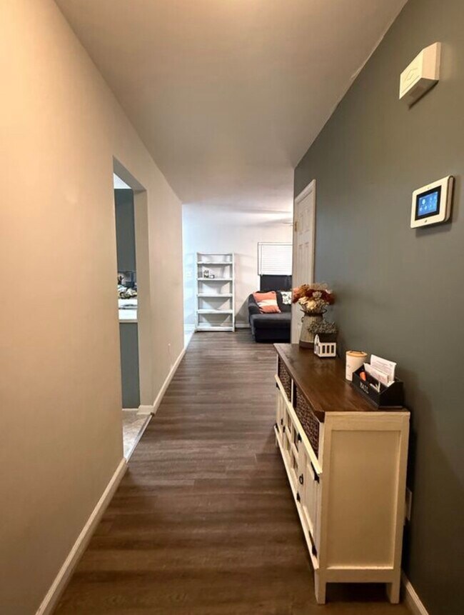 Foto del edificio - 123 Jacoby Rd