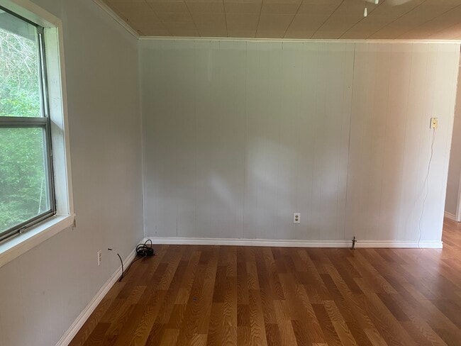 Building Photo - Bonner 2