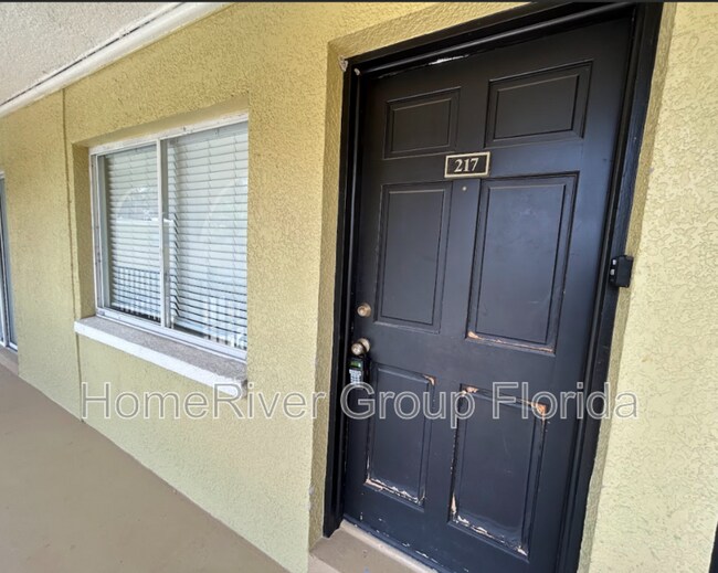Foto del edificio - 3206 W Azeele St