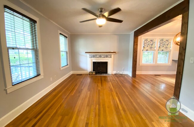 Foto del edificio - 103 Willow Springs Dr