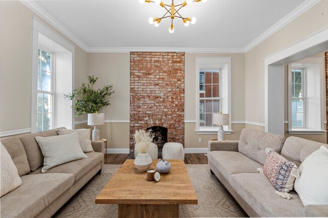 Foto del edificio - 7472 Hazel Ave