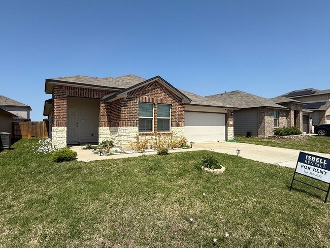 Building Photo - PRICE REDUCTION - NEW IN MANAGEMENT - AVAI...