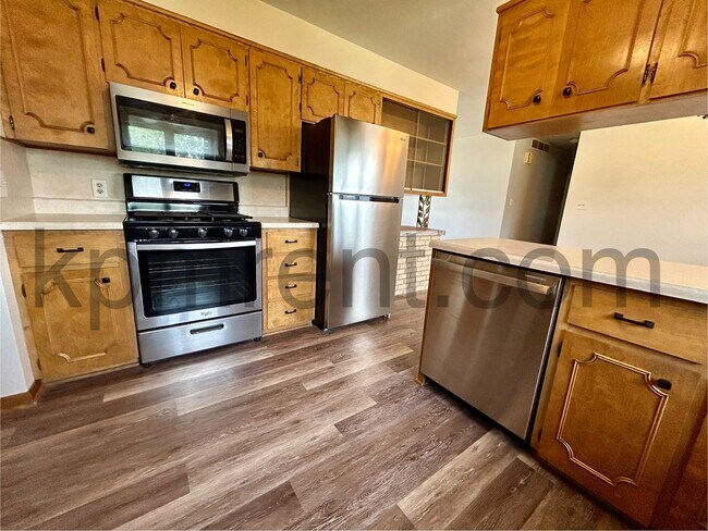 Foto del edificio - 720 Poplar St