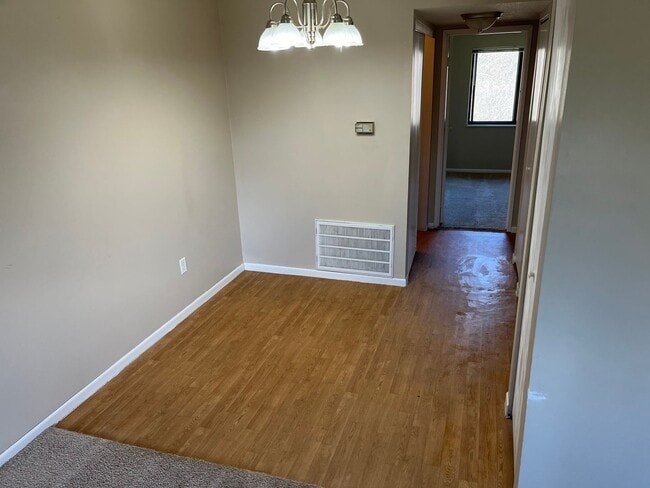 Building Photo - NEW LISTING! 1 Bedroom Apartment in Butler!!!