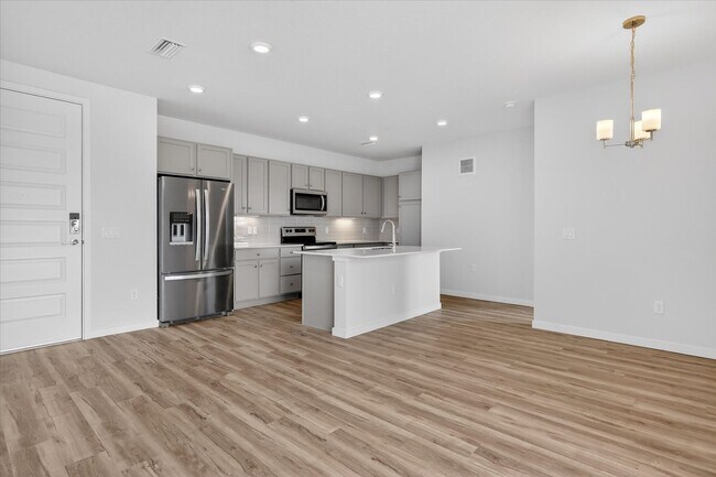 Building Photo - Brand New 2BR/2BA Luxury Townhouse at Grand Vue – Modern Living in Interlocken