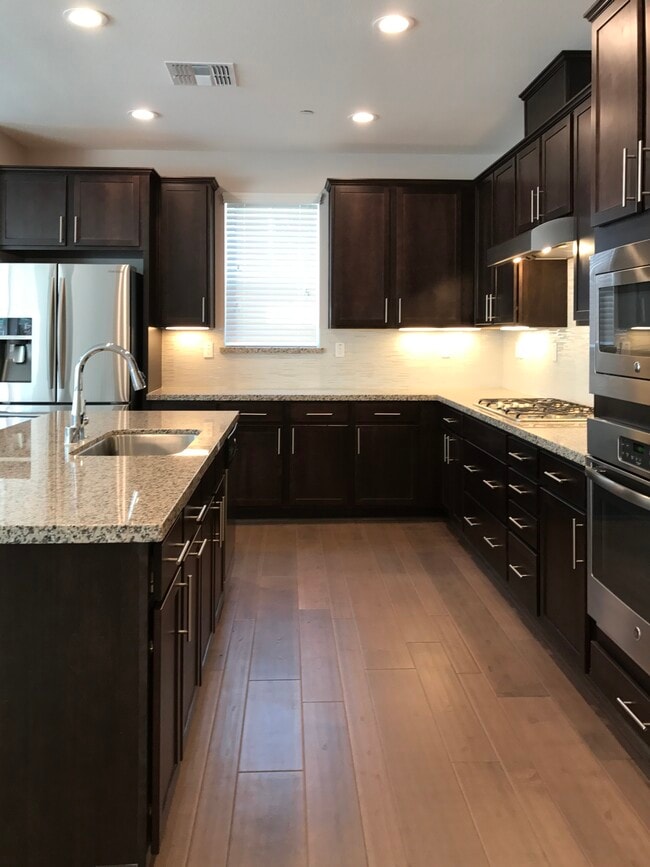 Building Photo - 2113 Jubilee Dr