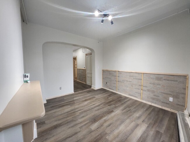 Building Photo - 809 River Street, Unit 1