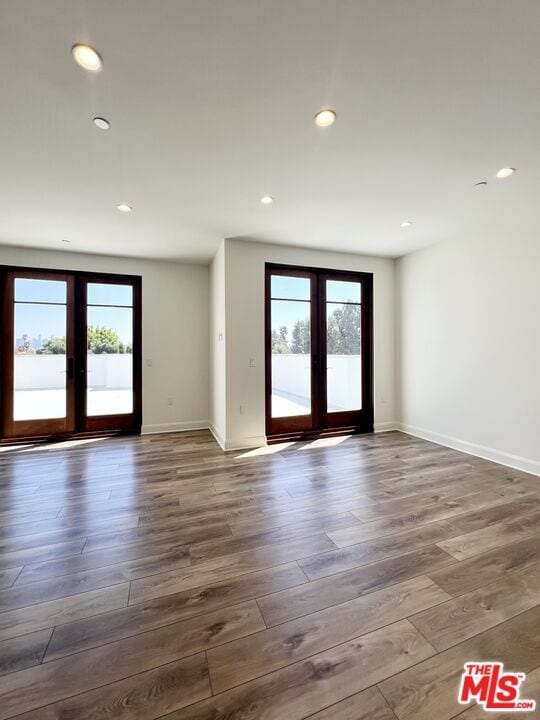 Building Photo - 859 S Lucerne Blvd