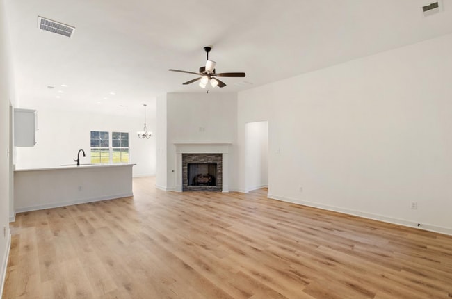 Building Photo - 6559 Beckett Ln