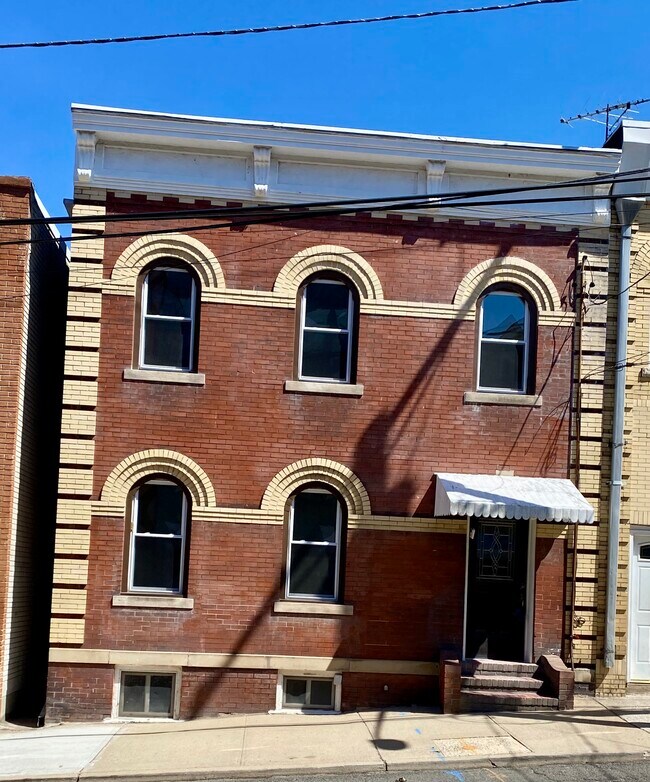 Excelente ubicación - 55 Spring St