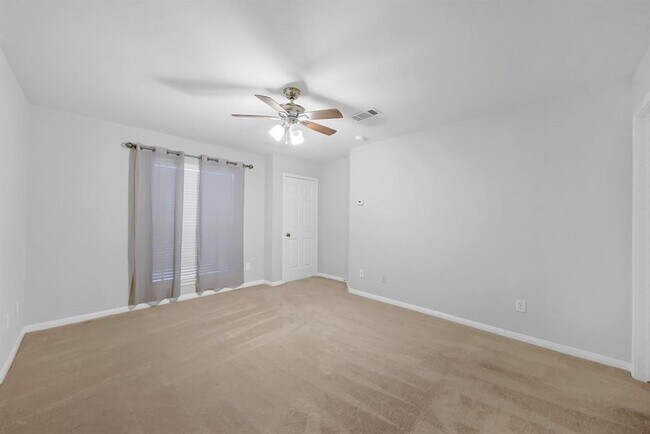 Foto del edificio - 5209 Blossom St
