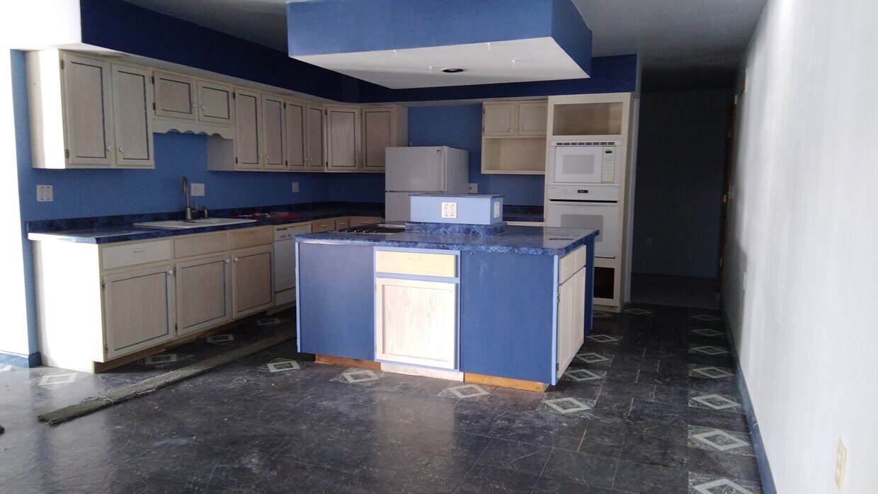 Primary Photo - 401 N 4th Ave