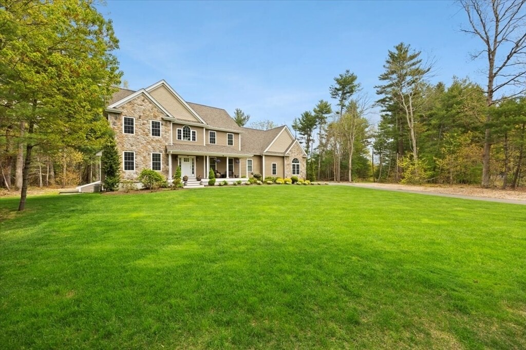 Primary Photo - 13 Fuller Dr