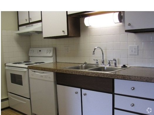 Kitchen - The Apartments on Second Street